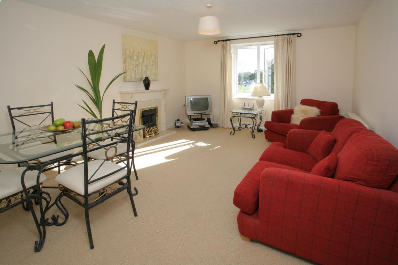 Orchard Gate Apartments From Your Stay Bristol Room photo